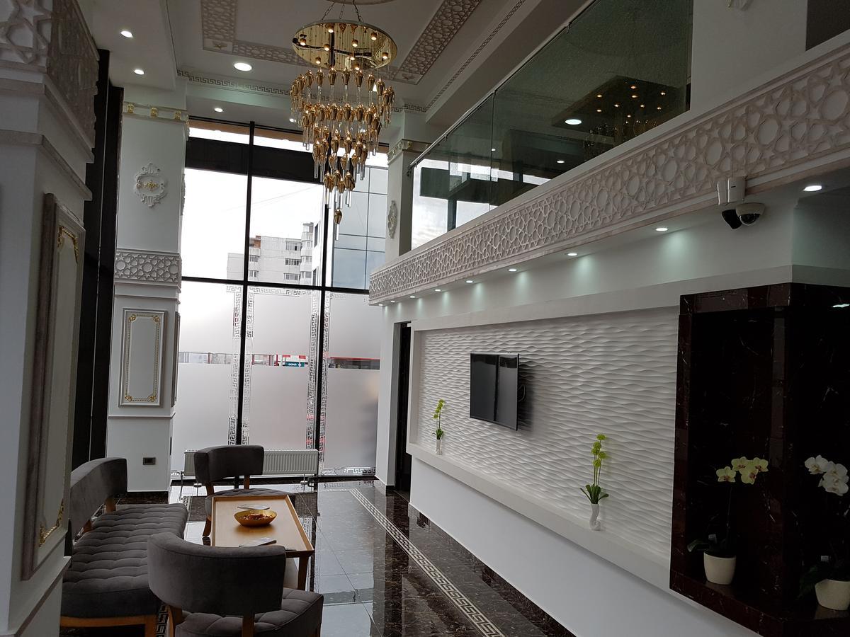 Hotel Ildis ยาช ภายนอก รูปภาพ
