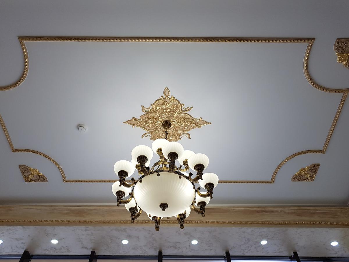 Hotel Ildis ยาช ภายนอก รูปภาพ